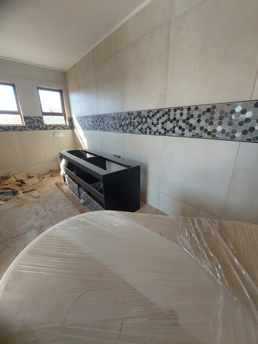 5 Bedroom Property for Sale in Seasons Lifestyle Estate North West